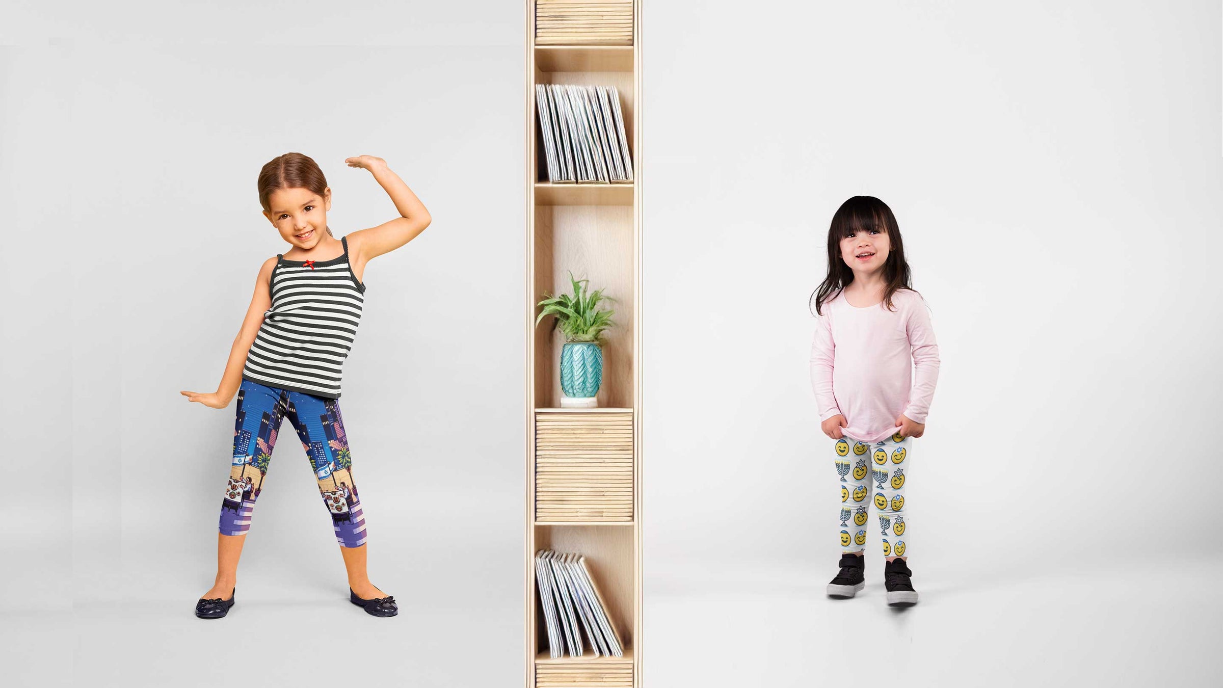 Kids with Tel Aviv Retro and funny jewish emoji design leggings