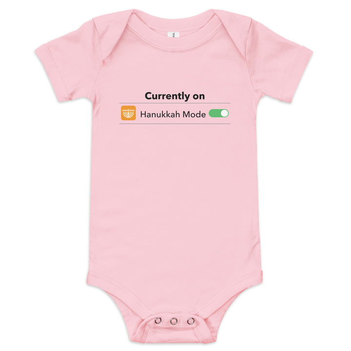 Hanukkah Mode Jewish pride kids baby short sleeve one piece in Pink - close-up